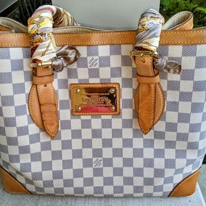Louis Vuitton Hampstead MM Bag